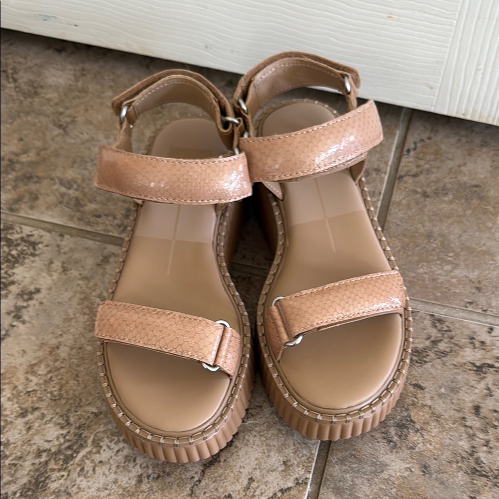 Dolce vita Tan Platform Sandals